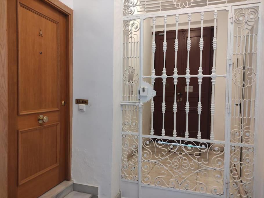 Amor De Dios 30 Seville Exterior photo